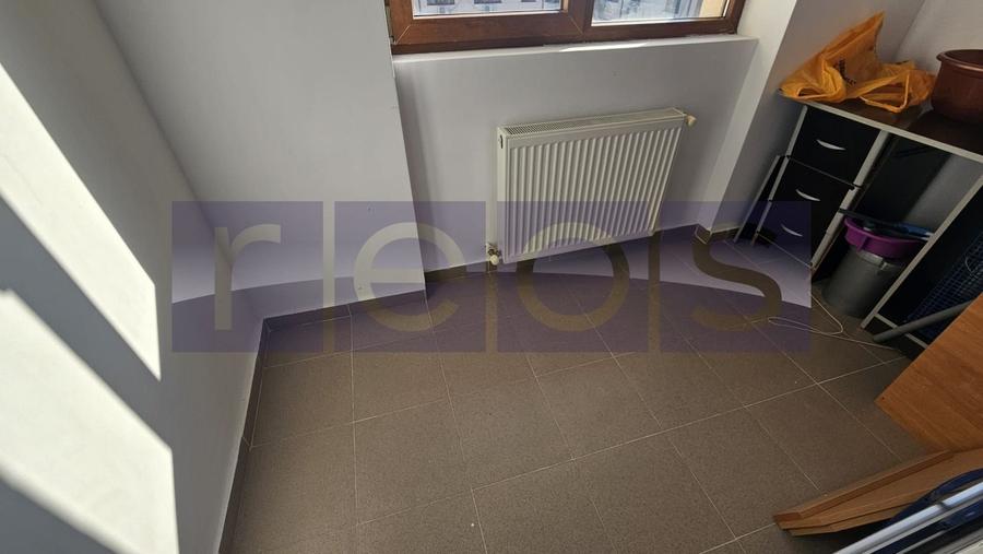 VANZARE 2 CAMERE SPATIOASE - PRELUNGIREA GHENCEA - PARCARE - 10