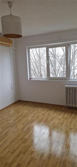 Apartament 2 camere zona Malu Rosu - 2