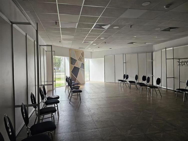 Inchiriere Spatii Comerciale de la 37 mp - 2