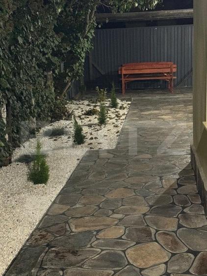 Casa individuala de vanzare, cu 3 camere, 100 mp, zona Gruia - 12