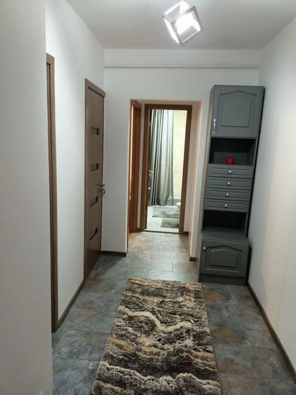 Inchiriez apartament, 2 camere decomandat, 1 decembrie 1918, et 3 - 4