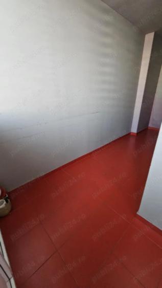 Apartament de vanzare - 3 camere - 7