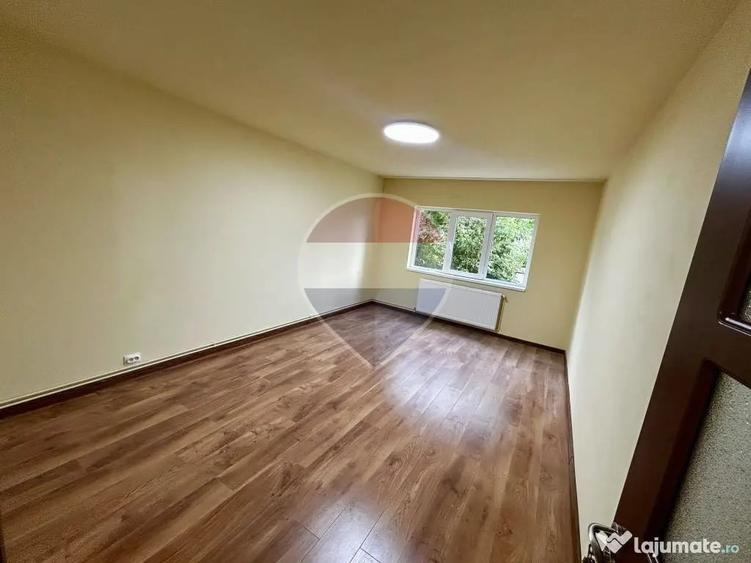 Apartament cu 2 camere decomandat în Republicii