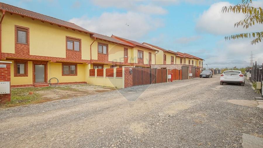 Comision 0 | Casa insiruita de vanzare in Sanpetru - 31