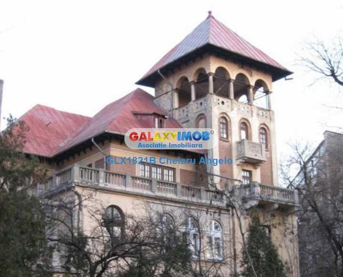 Cismigiu, vila neoromaneasca, suprafata construita 3000 mp, teren 1760 - 1