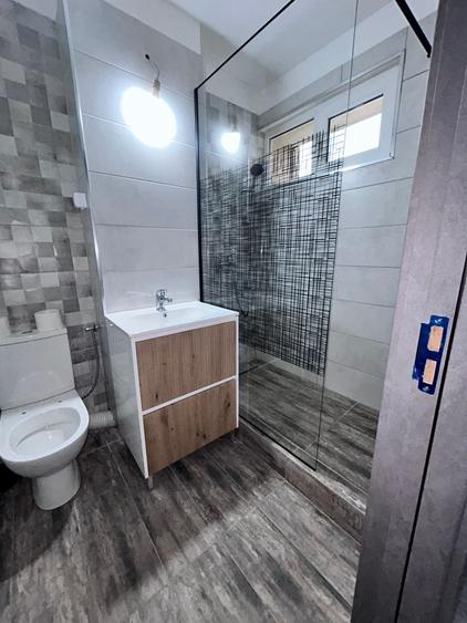 DRISTOR apartament renovat complet ,peste drum de park lake - 13