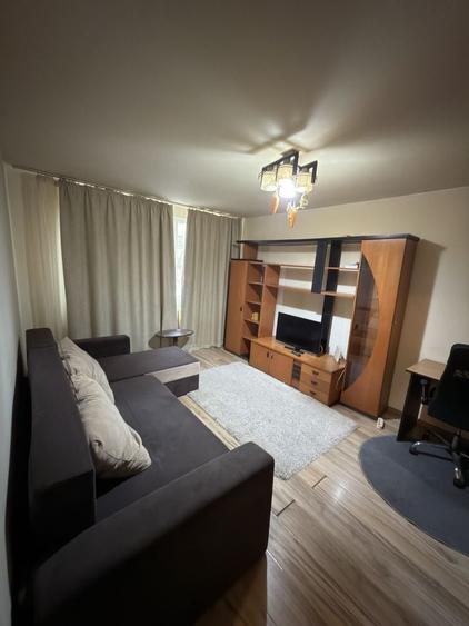 Garsoniera decomandata bloc 4 etaje Valea Ialomitei - 1