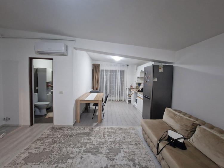 Inchiriez Apartament 2 camere - 4