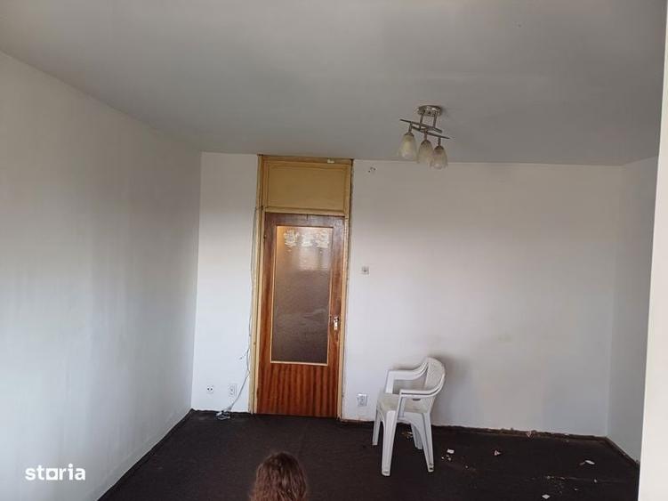 Garaoniera de vanzare - 7