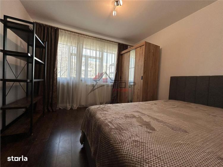 Inchiriere Apartament 3 camere Decomandat Podu Ros - Palas - 13