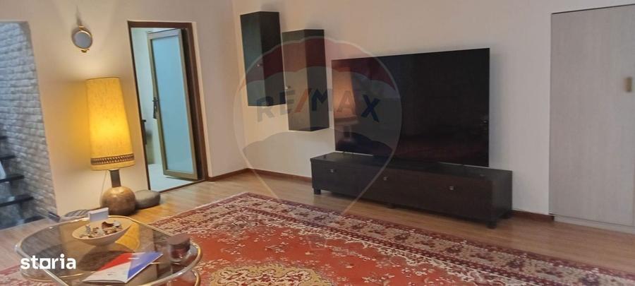 Casa moderna la curte comuna-zona exelenta, ARAD - 3