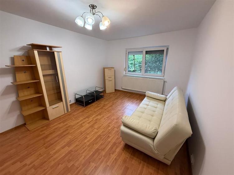 Apartament 2 Camere Decomandat Bl 1980 Tatarasi - 2