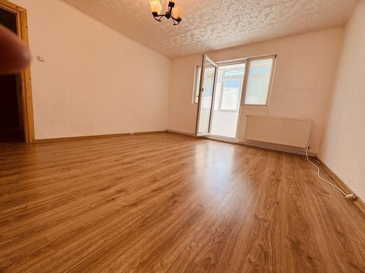 OPORTUNITATE! Apartament 2 camere, etajul 1, suprafata 58 mp, in Targoviste, chiar langa Colegiul National Constantin Cantacuzino - 2
