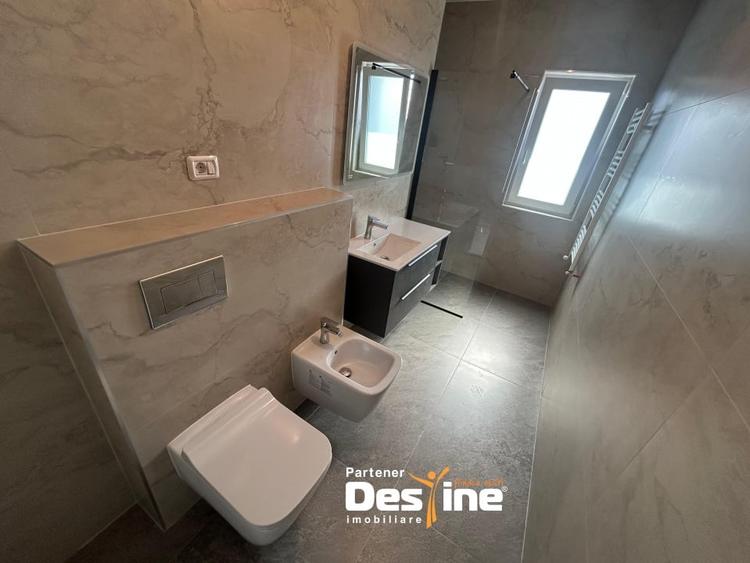 Casa tip DUPLEX - Loc de parcare si terasa  Toate utilitatile - Drum asfaltat - 8