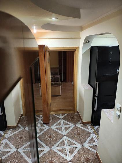 Inchiriez apartament!! - 3