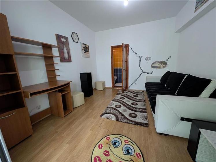 Ultracentral - parcul Trandafirilor - 3 camere - mobilate si utilate - 8