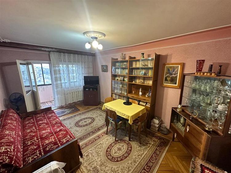 Ap 3 cam decomandat Ultracentral, et 8/10, 65 mp - 1