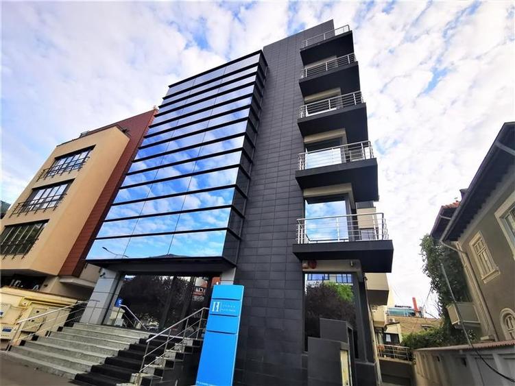 Spatii birouri - Piata Domenii - Stradal - 380 mp - compartimentat - 1