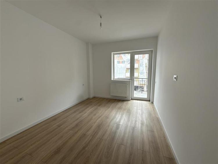 Oportunitate,  3  camere SPATIOS ,  Coresi - 10