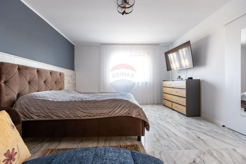 Casă / Vilă nouă,  5 camere, design luxos, teren 1000 mp - 3