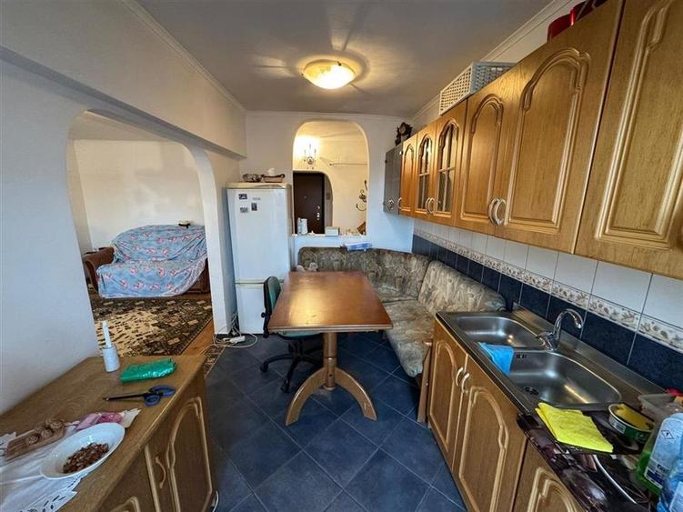 Apartament 4 camere, etaj 4, zona centrala - Tribunal - Hotel Vrancea - 1