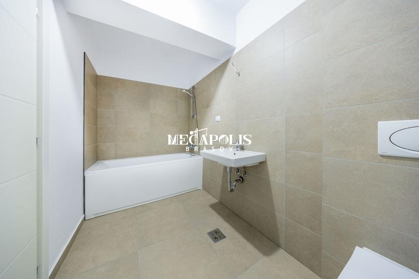 Penthouse cu 4 camere decomandat în Noua