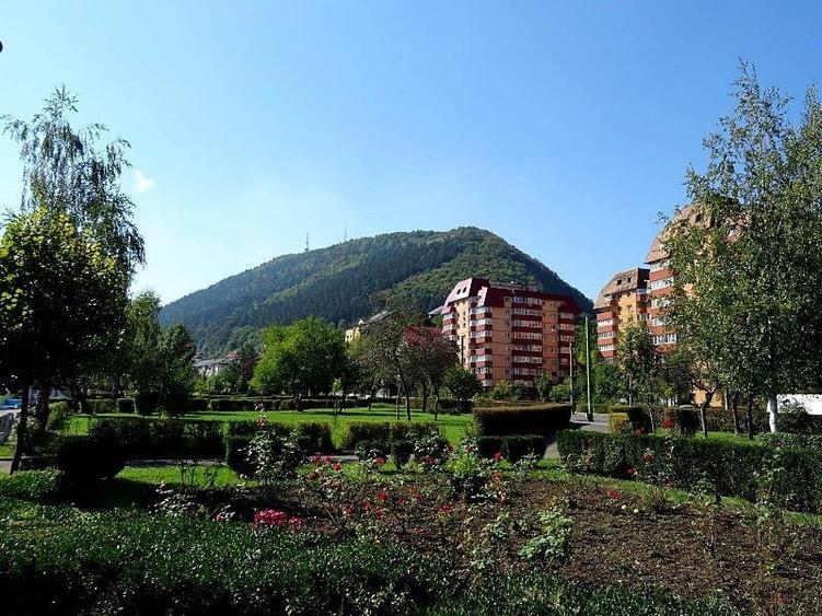 Decomandata, renovata, cu balcon, Racadau, Brasov - 1