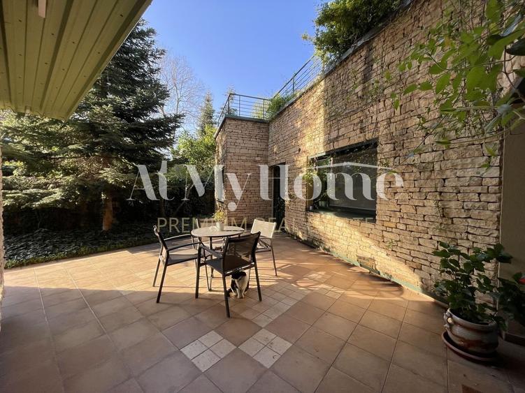 Vila SUPERBA, DESIGN UNIC, Proiect de Arhitectura Premiat, 1800mp teren, Garaj - 14