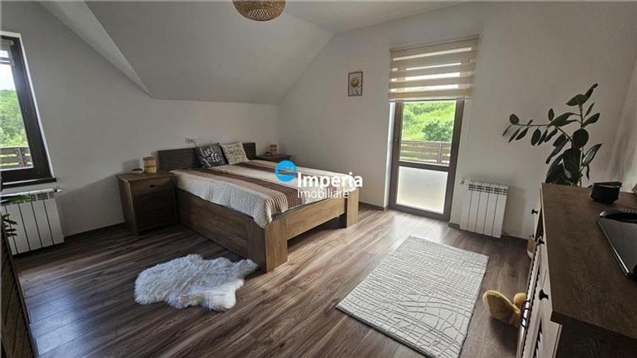 Casa individuala de vanzare in zona  Bucium – zona linistita, vedere superba - 3