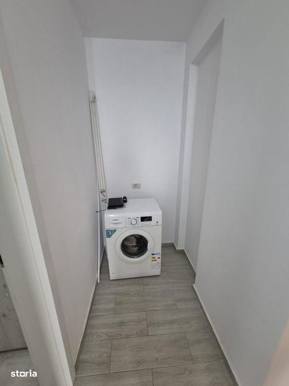 Ap. 2 camere , decomandat , loc de parcare - Giroc - 8