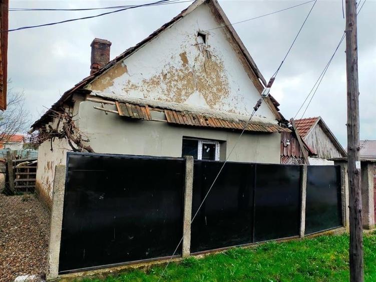 RECO Casa batraneasca cu teren generos la Tileagd - 5