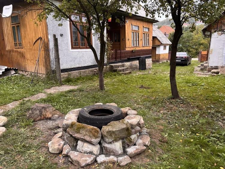 Casa de vacanta la munte in Soveja VN - 6
