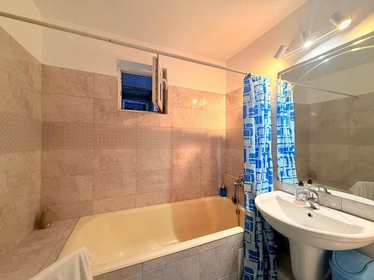 | Apartament 3 camere de închiriat | Loc de Parcare – Str. Vicina 4 | - 15