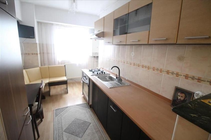 Ultracentral - parcul Trandafirilor - 3 camere - mobilate si utilate - 10