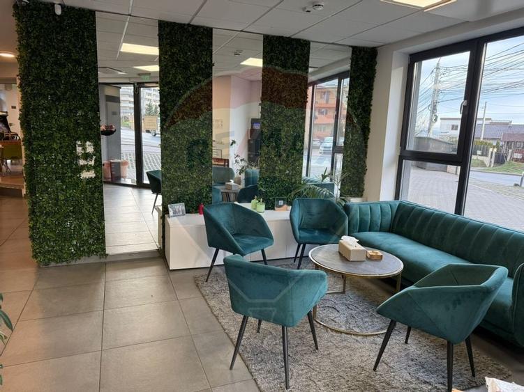 Spatiu de birouri modern de inchiriat in zona Europa, cu parcare - 1