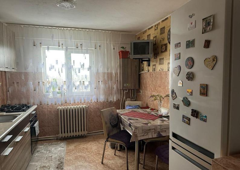 Apartament 2 camere etaj 4 , zona Independentei - 7