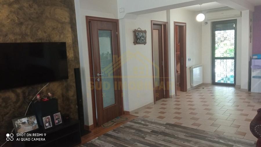Vila D+P+1 -adiacent Sos Oltenitei -6 camere - 4