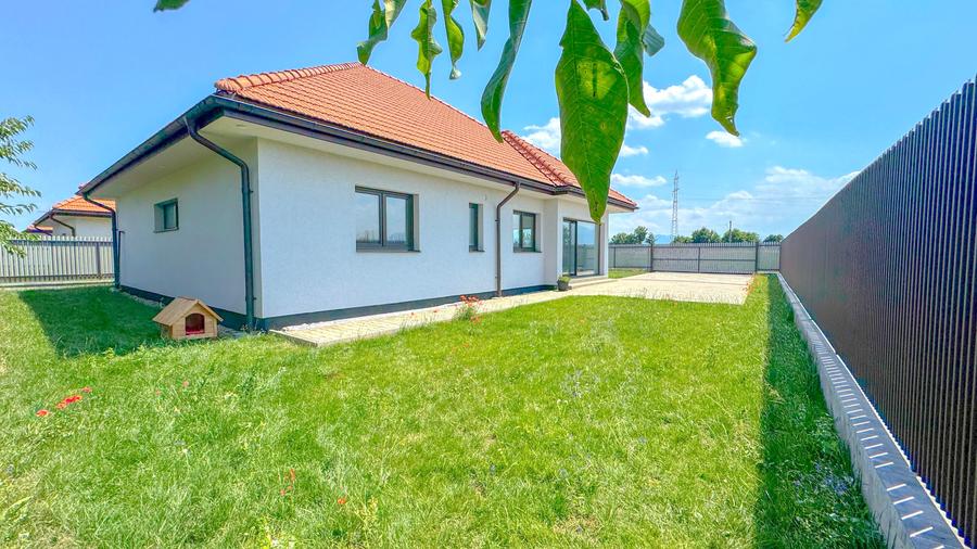 Casa eficienta energetic cu teren 500 mp in Harman - 4