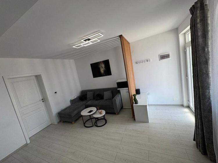 Aproape de Zone2. Mobilata si utilata modern. Bucatarie inchisa. 2 Bai. - 2