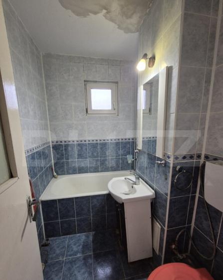 Apartament de vanzare, zona Dambu - 4