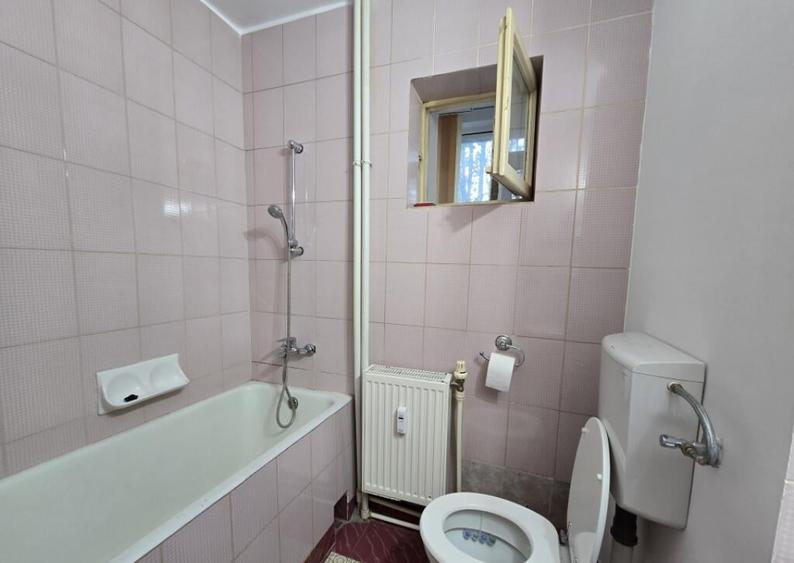 Apartament 3 camere, Nord Complexul Mare, etaj 1 - 11