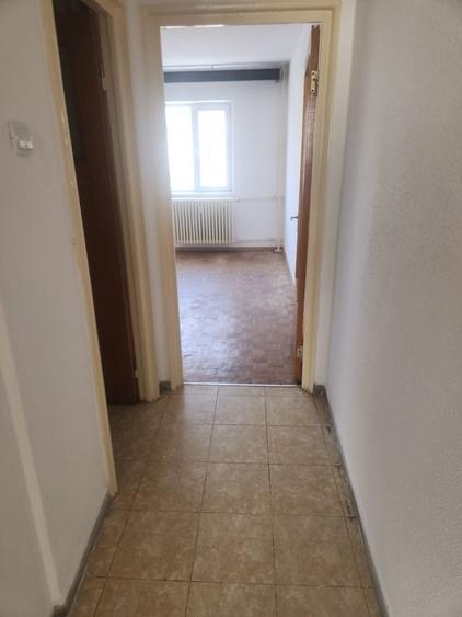 Aparatorii Patriei( Spital Bagdasar Arseni),4 camere ,2/4,nemobilat - 5