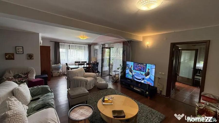 Casă cu 5 camere cu Teren 1000 Mp în Ciușlea