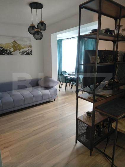 Apartament cu 2 camere semidecomandat, mobilat în Florești
