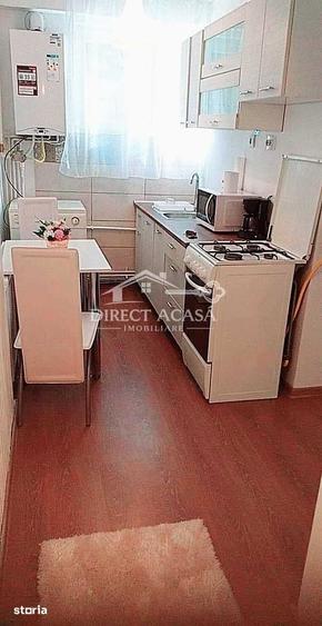 Apartament cu 2 camere decomandat în Cornișa