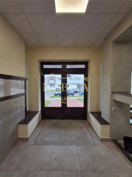 Spațiu comercial, de 75 mp, în Central