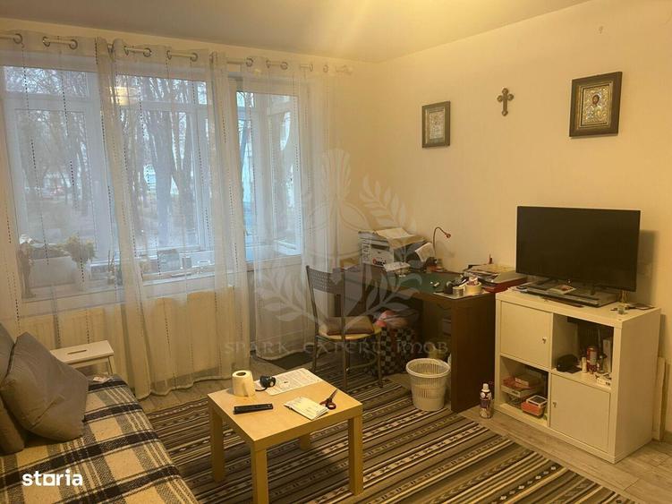 Apartament cu 3 camere în Andrei Mureșanu