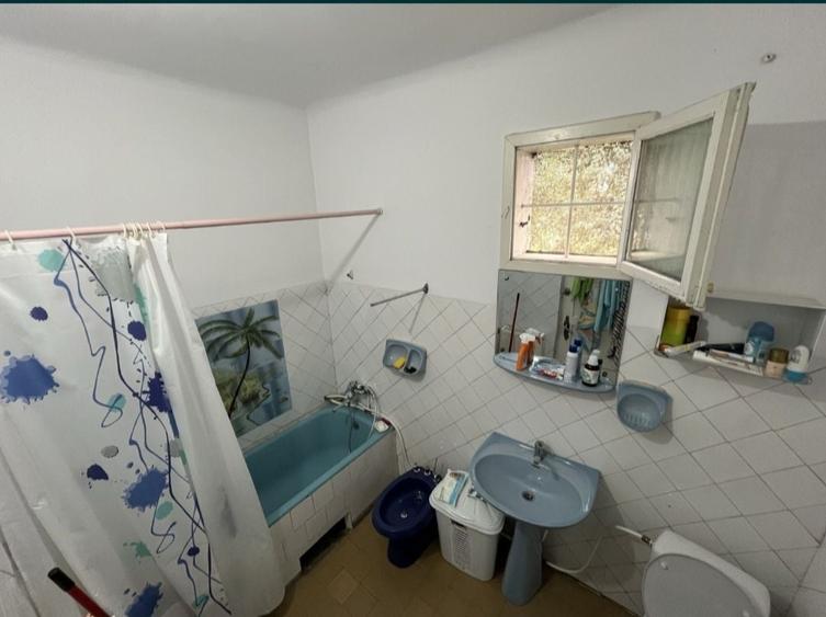 Casă cu 4 camere în Turda