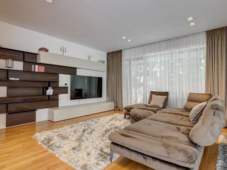 Duplex cu 5 camere cu Canalizare în Pipera