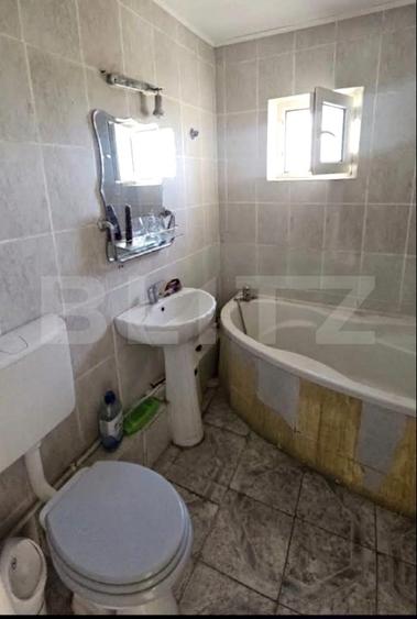 Apartament cu 3 camere decomandat, mobilat în Țiglina 3